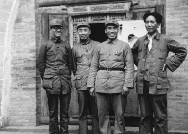 红军大学（毛泽东人民讲）——宣传共产主义思想